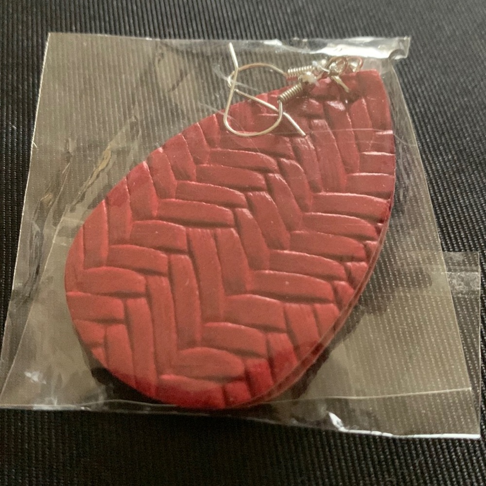 🔥🆕 RED PU Leather Teardrop Earrings